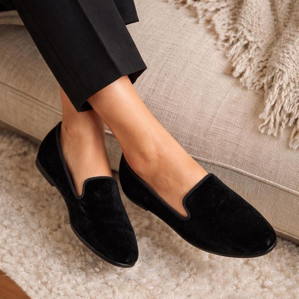Elegant Birdies Black Women's Loafers Satin Lined size 9